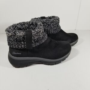 Skechers Booties Women's Sz 7 Relaxed Fit Easy Going Cozy Weather Boots Black